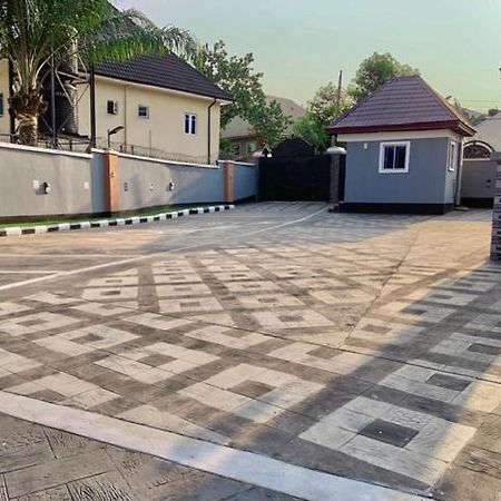 Oxford Villa Apartment Nnewi Buitenkant foto